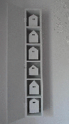 Murs de petites maisons blanches